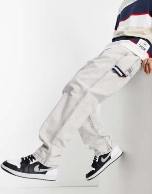 tommy jeans skater pants