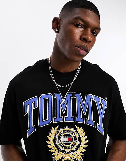 black in | logo Tommy t-shirt skater college ASOS Jeans