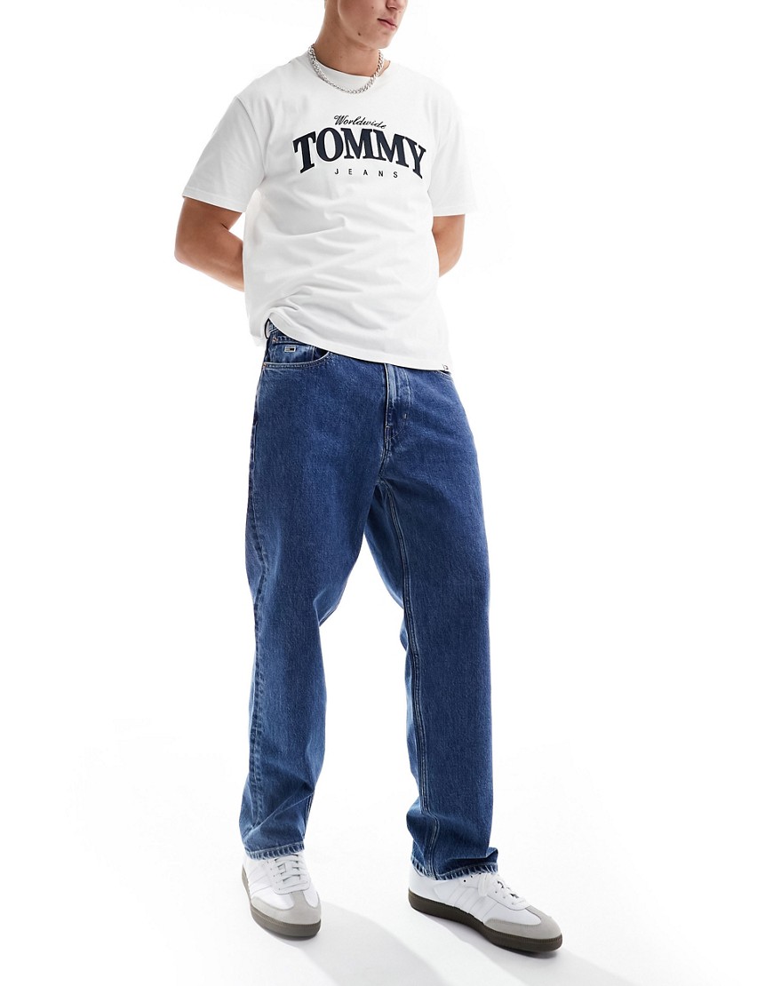 Tommy Jeans skater jeans in mid wash-Blue