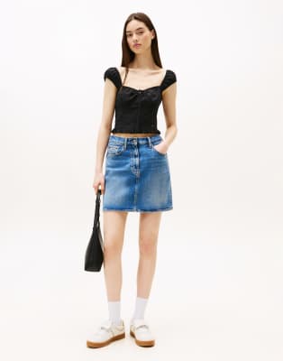 Tommy Jeans Sleeveless Poplin Tie Up Blouse In Black