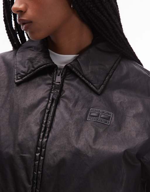 Tommy Jeans slick look bomber jacket in black, 3 of 4