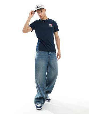 Tommy Jeans slim essential flag t-shirt in navy blue