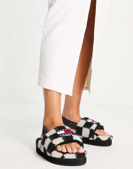 Tommy slippers kind hot sale