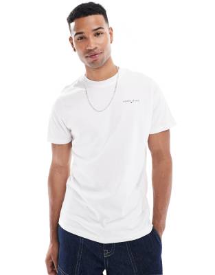 small chest logo t-shirt in white