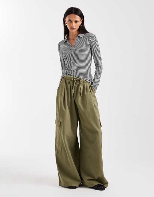 Tommy Jeans - Smalle gestreepte polotop in zwart en wit, 2 van 4