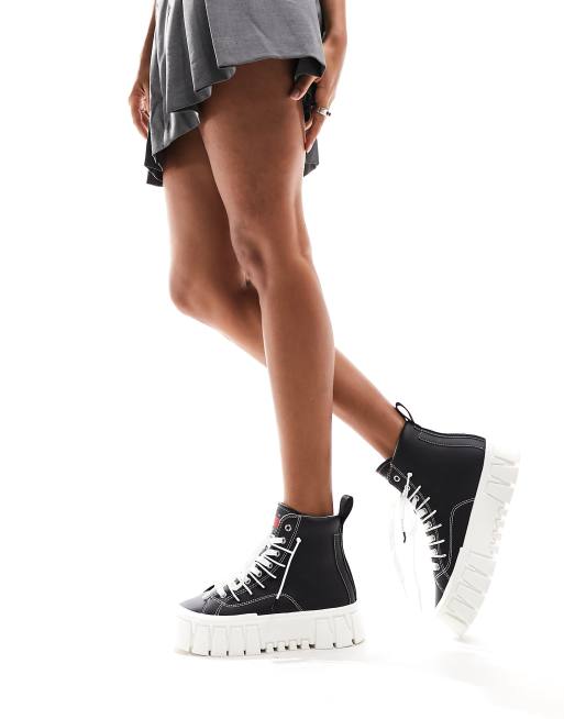 Sneakers nere con platform hot sale