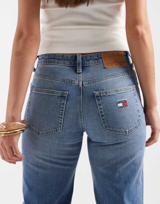 Tommy Jeans Sophie lavtaljede straight jeans i mellemvask blå, 4 af 5