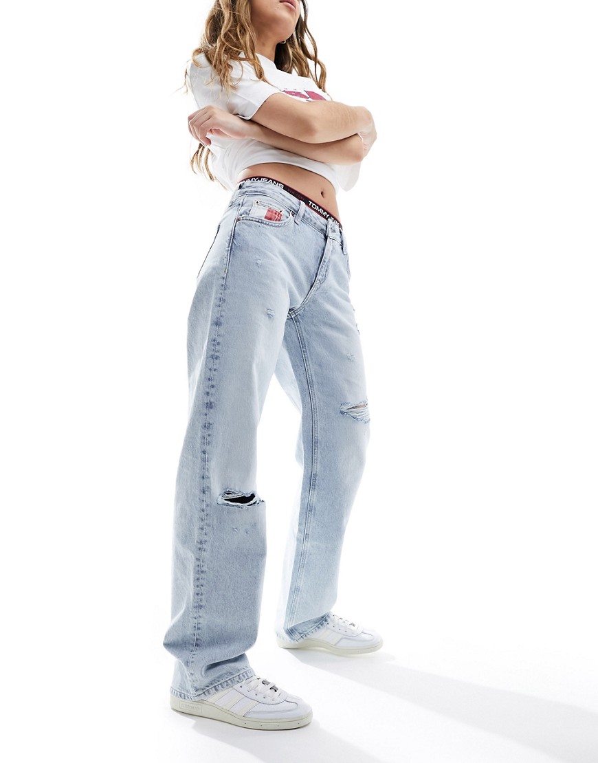 Tommy Jeans Sophie low waisted straight jeans in light wash-Blue