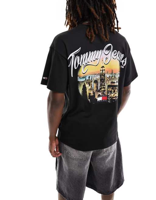 Tommy Jeans - Sort afslappet t-shirt med vintage-byprint
