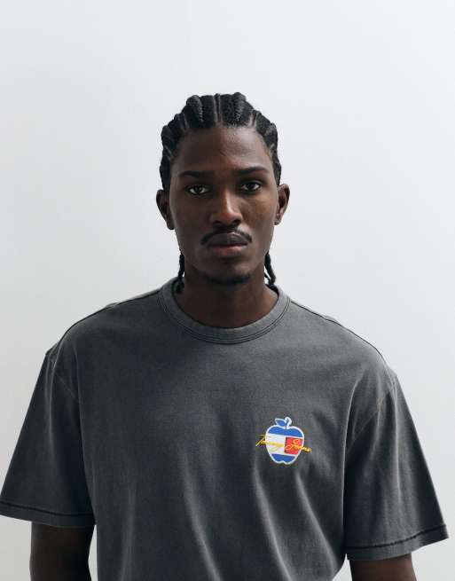 Tommy Jeans souvenir logo T-shirt in washed black, 2 of 5