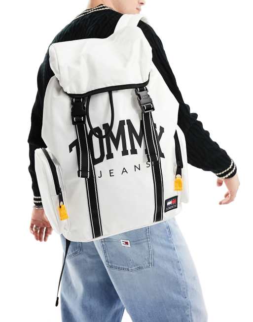 Tommy Jeans – Sportrucksack in Weiß mit Umschlagklappe