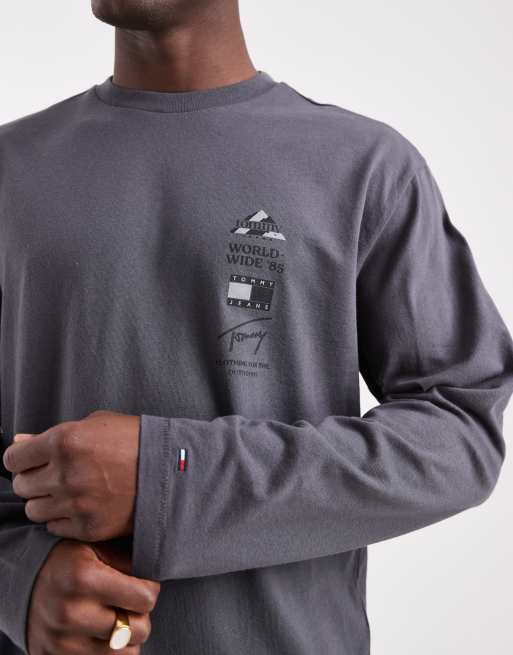 Tommy Jeans stacked logo long sleeve T-shirt in washed black , 5 of 5