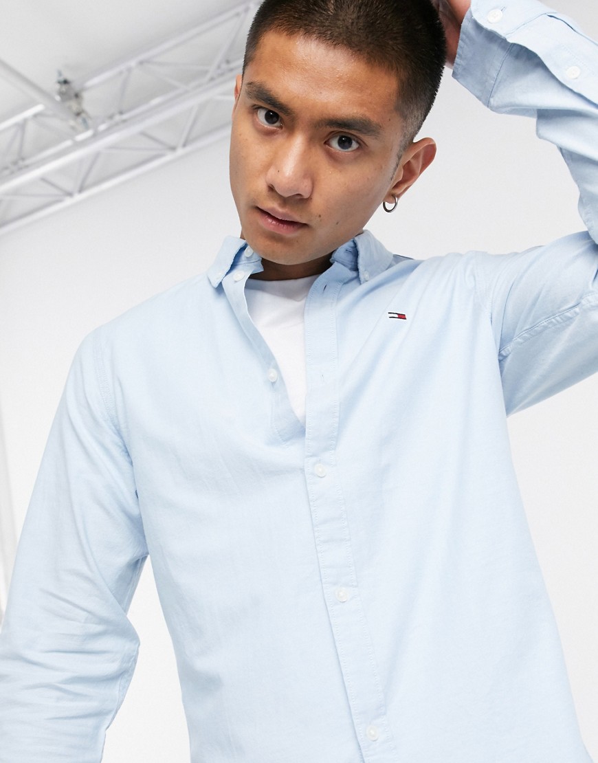 Tommy Jeans stretch oxford shirt with small icon logo in blue-Blues