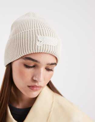 Tommy Jeans - Strickmütze in Ecru mit gesticktem Schriftzug-Logo-Weiß