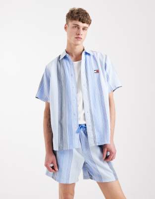 Strukturierte Shorts in gestreiftem Blau, Kombiteil Blau 44