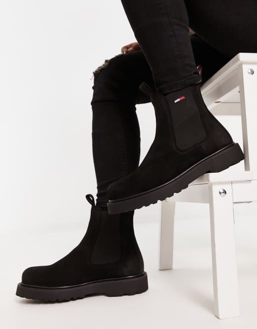 Black chelsea boots outlet black jeans