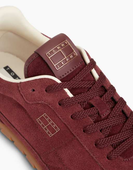 Tommy Jeans Suede metallic logo low profile trainers in red, 6 of 7