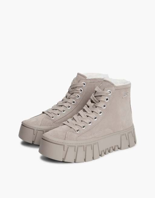 Tommy Jeans Suede warm lined platform trainers in dark grey, 2 of 7