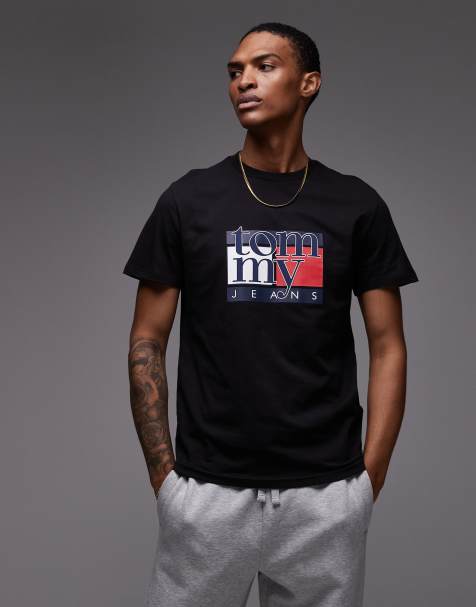 Tommy Jeans – Svart t-shirt i 90-talsstil med flagglogga - view 1