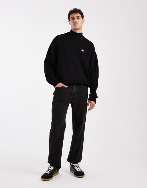 Tommy Jeans – Svart tröja med hög krage med logga på bröstet, 2 av 5