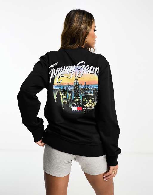 Tommy Jeans - Sweat ras de cou unisexe coupe classique avec logo ville vintage - Noir, 3 de 4