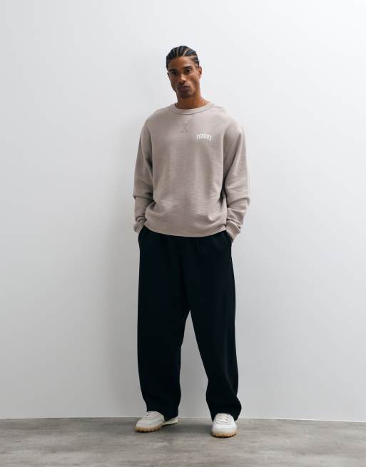Tommy Jeans sweatshirt col rond coupe relaxed avec logo NYC en stone, 4 de 5