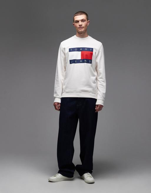 Tommy Jeans - Sweatshirt met grote Flag in wit, 2 van 5