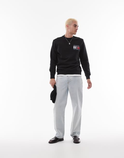 Tommy Jeans - Sweatshirt met vlag op de borst in zwart, 3 van 4