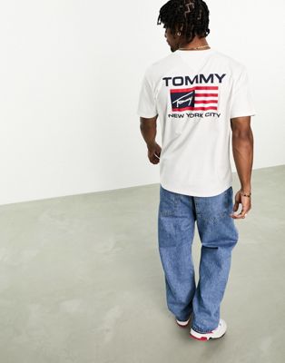 Tommy Jeans classic athletic flag t-shirt in white - ASOS Price Checker