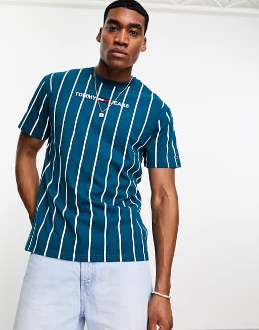 Polo à rayures verticales bleu clair Polo Ralph Lauren, €114 | farfetch