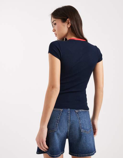 Tommy Jeans - T-shirt ajusté à col tunisien et écusson logo - Bleu marine, 2 de 4