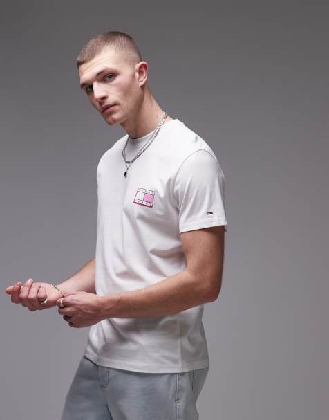 Tommy Jeans - T-shirt avec logo drapeau sur le devant à gauche - Blanc et rose - view 1