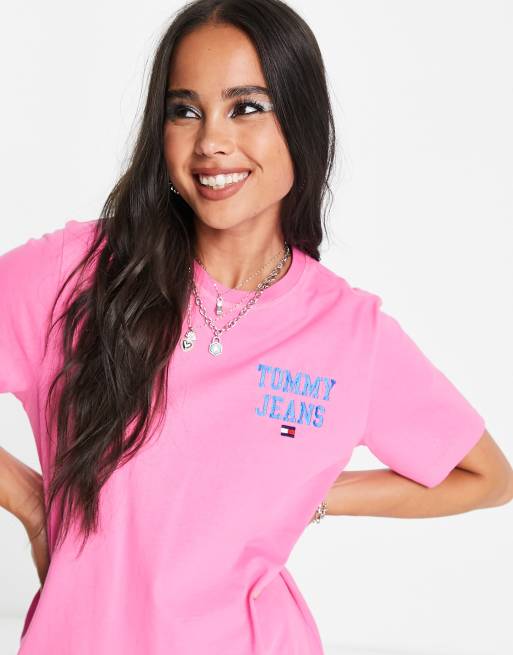 Tommy Jeans - T-shirt avec logo sur la poitrine - Rose
