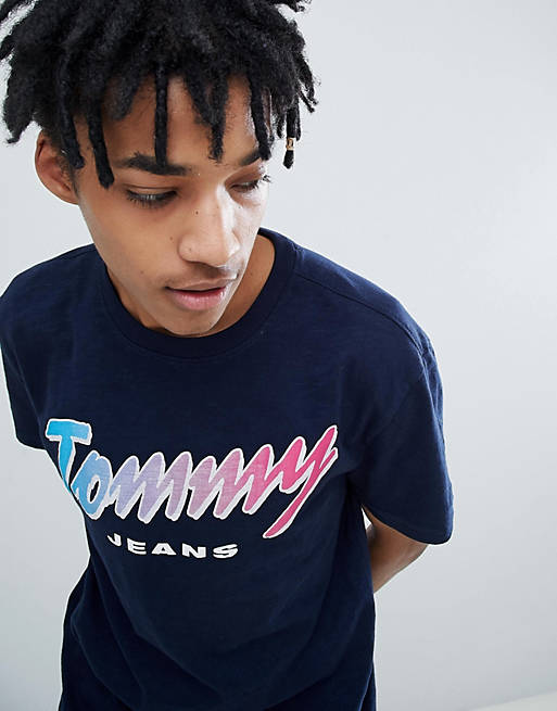 Tommy Jeans - T-shirt capsule d'été avec logo et inscription fluo - Bleu marine chiné