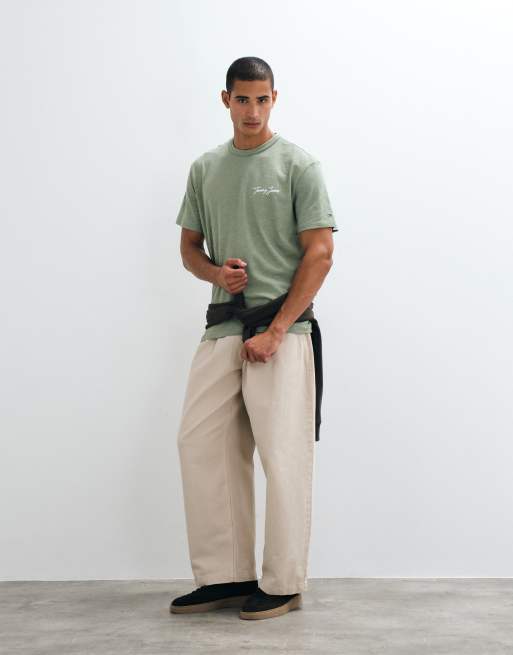 Tommy Jeans - T-shirt comoda kaki con stampa sul retro, 5 di 5