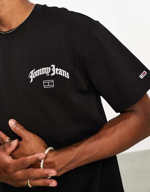 Tommy Jeans - T-shirt comoda nera con logo stile grunge arcuato sul retro, 4 di 4