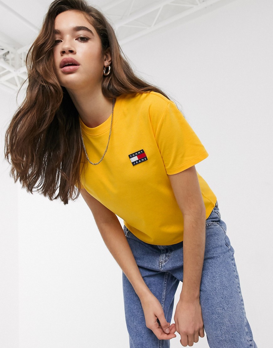Tommy Jeans - T-shirt gialla in tessuto riciclato con stemma-Giallo