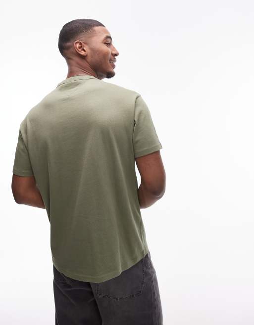 Tommy Jeans – T-Shirt in Armeegrün mit kleinem, linearem Logo, 3 von 4