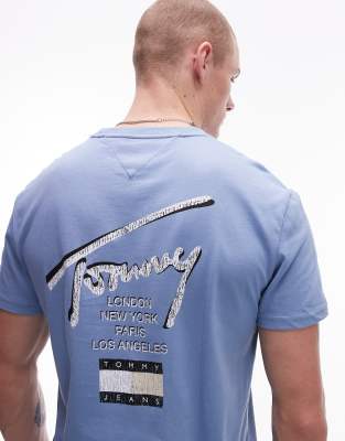 Tommy Jeans – T-Shirt in Blau mit Signatur-Rückenprint und normaler Passform - view 1