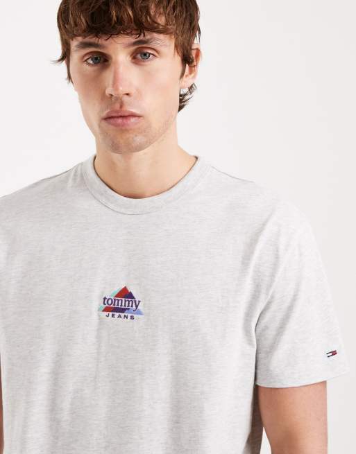 Tommy Jeans – T-Shirt in Grau mit Berggipfel-Grafik, 5 von 5