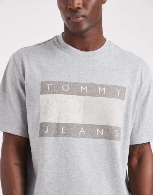 Tommy Jeans – T-Shirt in Grau mit Flag-Logo in verwaschenem 90er-Stil, 5 von 5