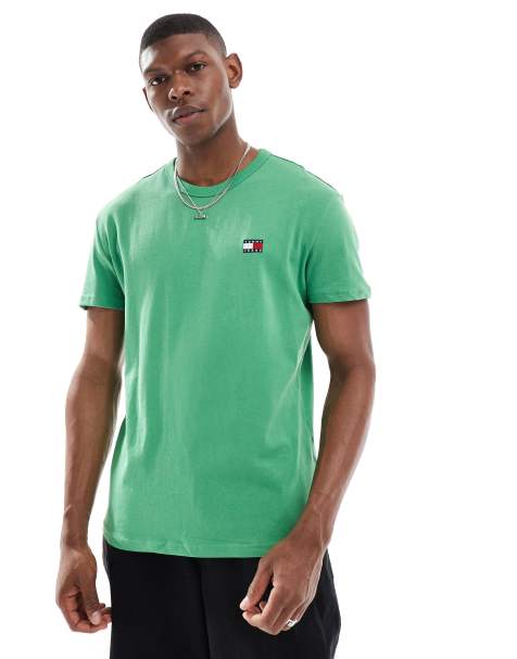 Tommy Jeans – T-Shirt in leuchtendem Grün mit Aufnäher und regulärer Passform - view 1