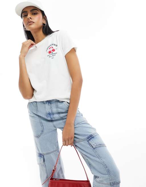 Tommy Jeans – T-Shirt in Weiß mit Grafik