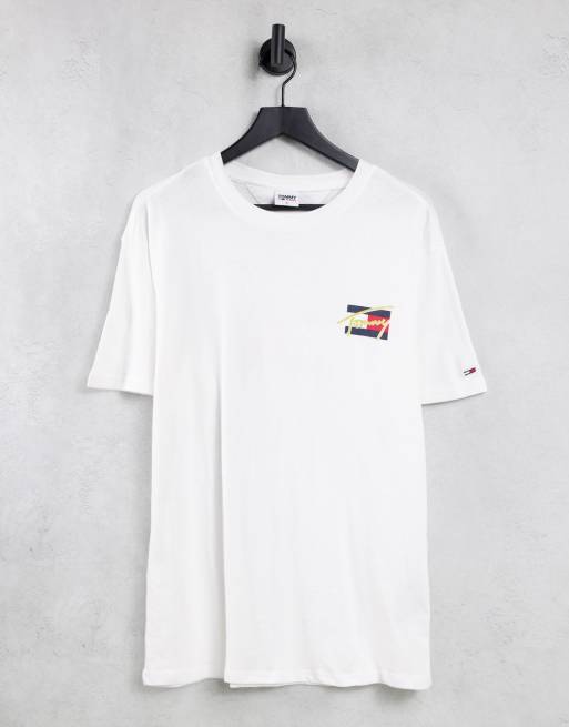 Tommy Jeans – T-Shirt in Weiß mit rundem Vintage-Logo am Rücken - WHITE, 2 von 4