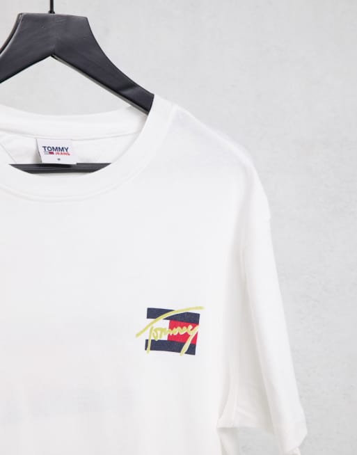 Tommy Jeans – T-Shirt in Weiß mit rundem Vintage-Logo am Rücken - WHITE, 3 von 4