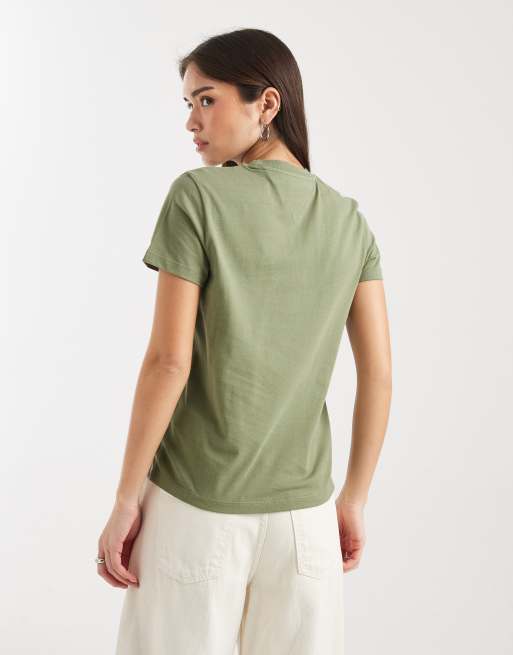 Tommy Jeans - T-shirt met bol logo in kaki, 4 van 4