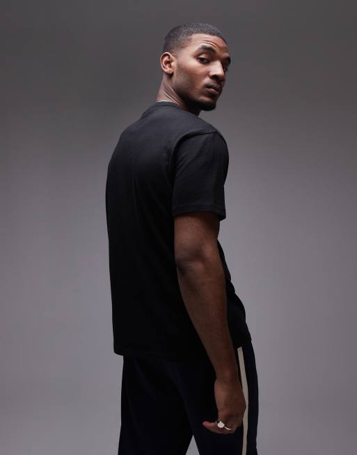 Tommy Jeans - T-shirt met klein lineair logo in zwart, 4 van 4