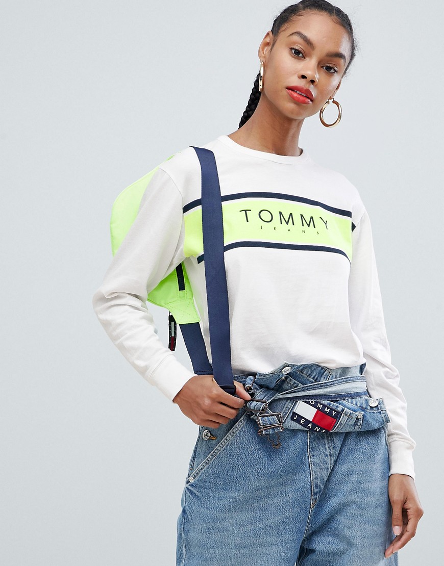 Tommy Jeans - T-shirt met lange mouwen en gestreept logo-Wit