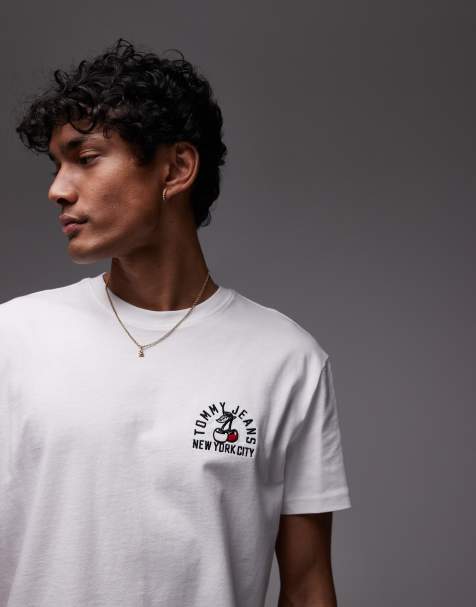 Tommy Jeans - T-shirt met overlappende kersenlogo's in wit - view 1