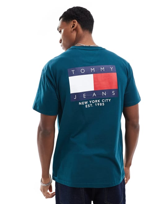 Tommy Jeans - T-shirt met vlaglogoprint op de achterkant in groen